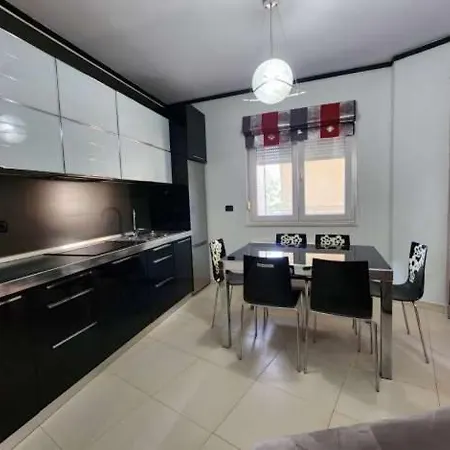 Apartment Cozy Light Tirana